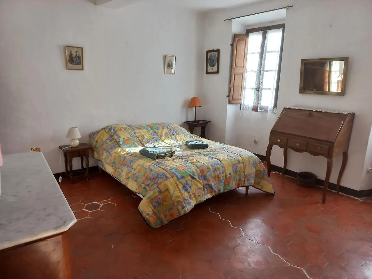 Rum i privatbostad Pays Du Verdon , Etape, Sejour Fraicheur Dans Maison De Caractere La Bastide