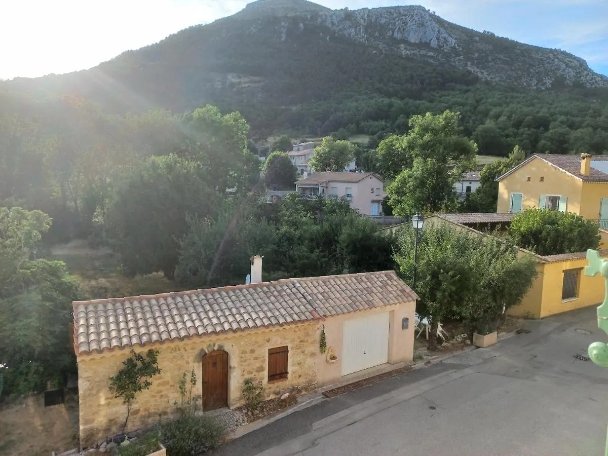 Pays Du Verdon , Etape, Sejour Fraicheur Dans Maison De Caractere La Bastide  0*, La Bastide (Var)